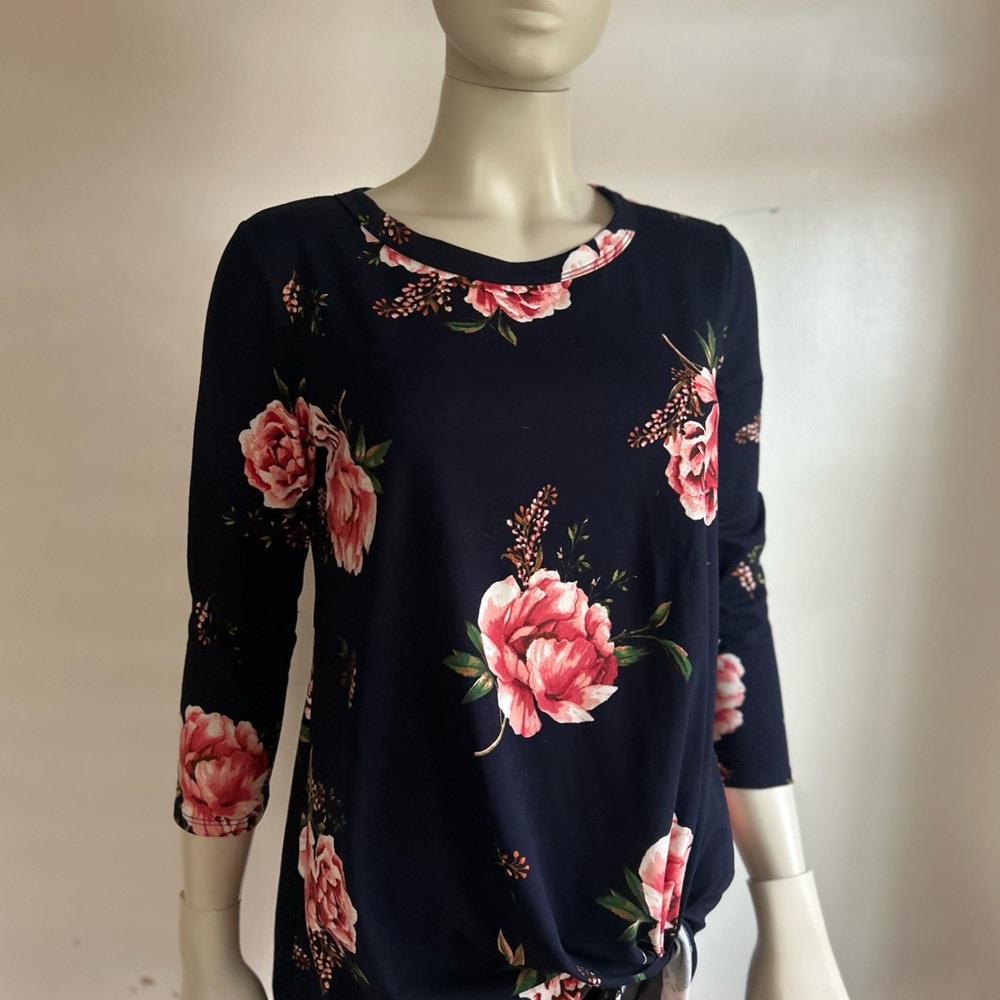 reb & J Floral Navy Top with Pink Peonies - Picture 3 of 9